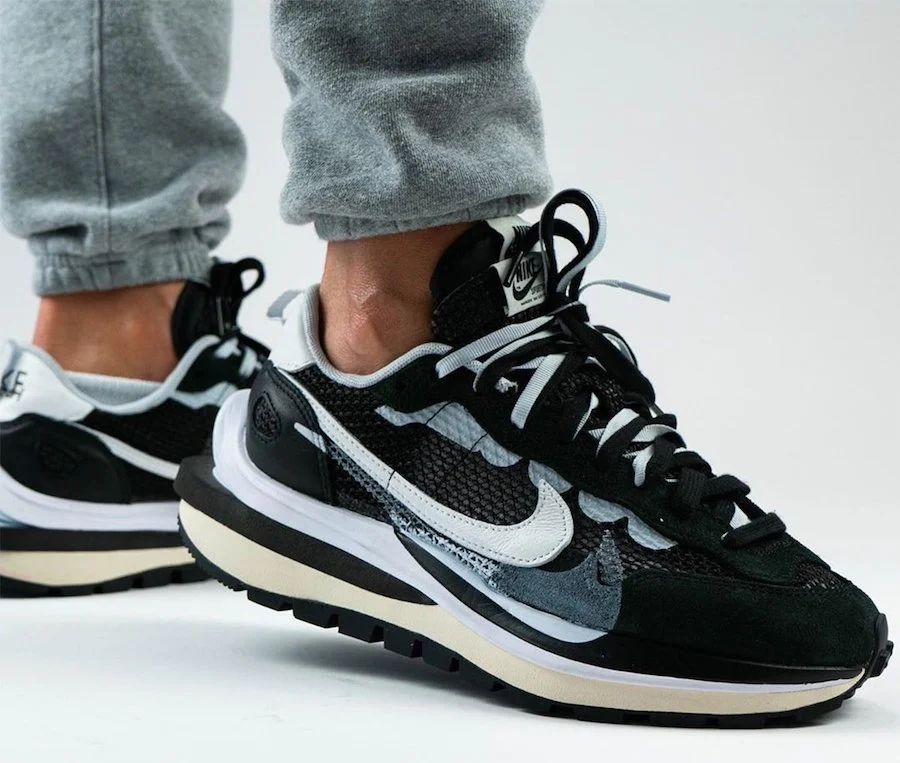 Nike VaporWaffle Sacai Black White