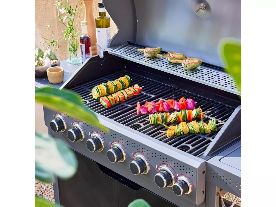 Barbecue au gaz Edmond noir - 6 brûleurs + 1 feu latéral. avec thermomètre. L 132x P62 x H143 cm