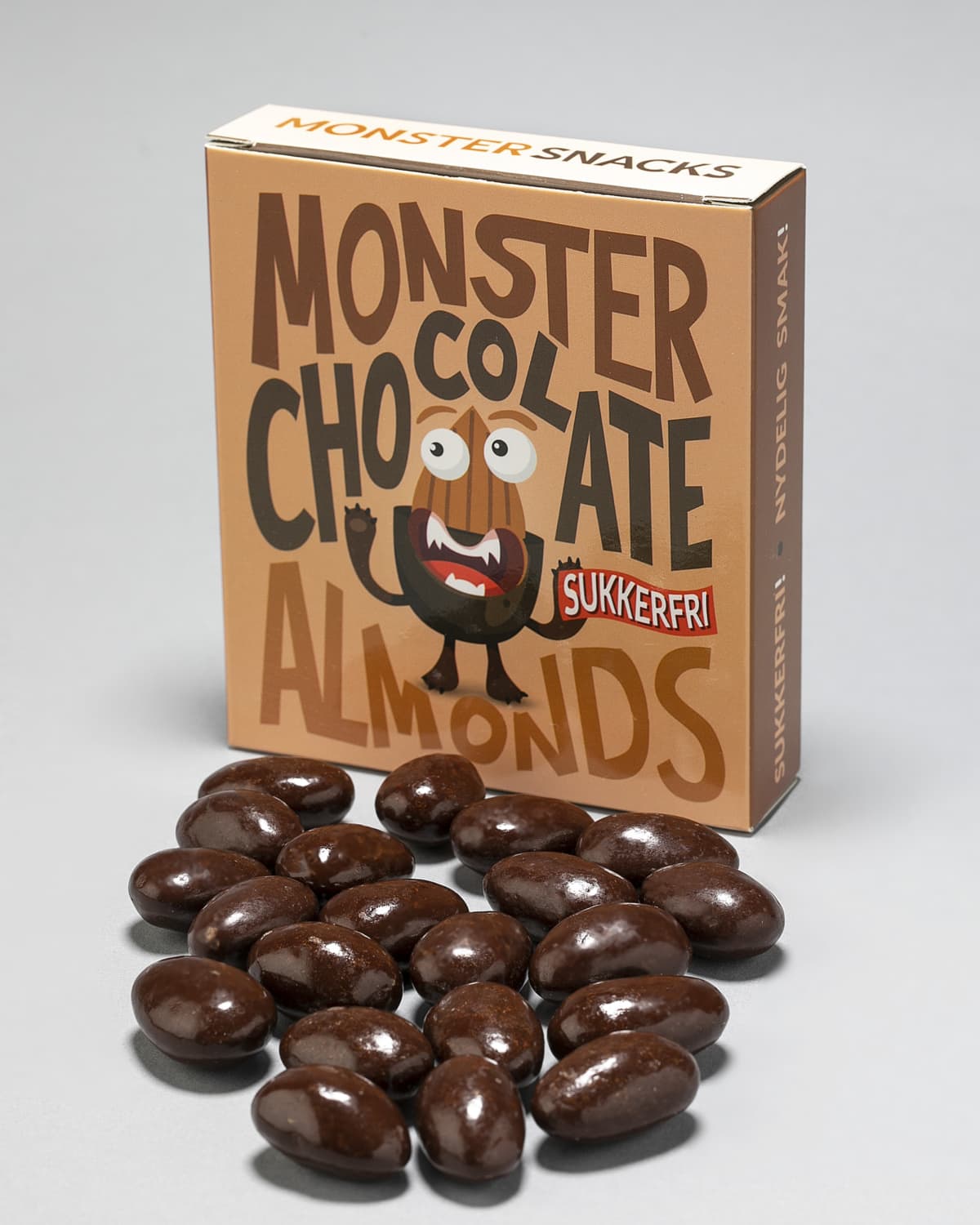 Monster Almonds &amp; Sugar Free Chocolate 5x70g - FEMPAKNING!