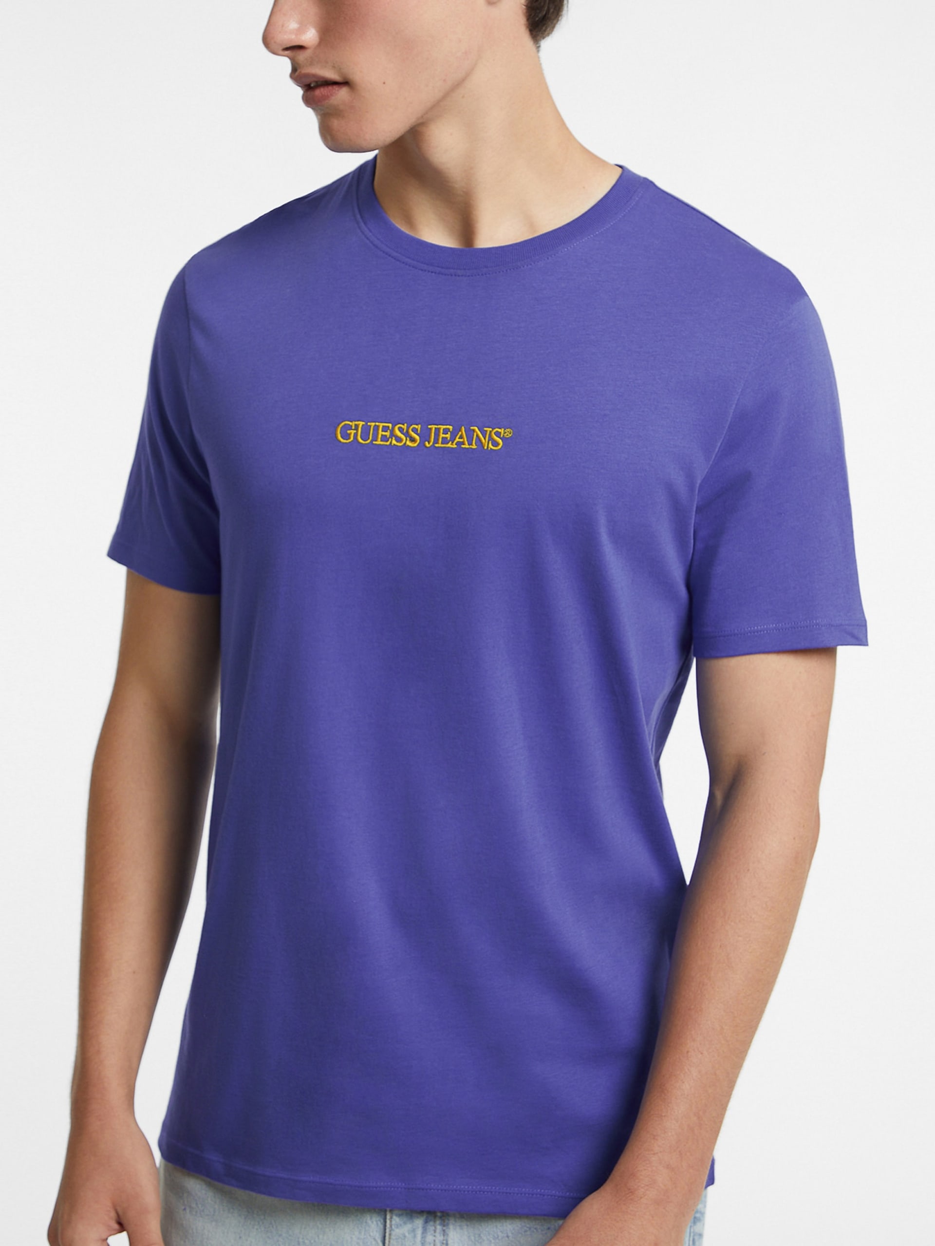 Camiseta Slim com Logo Bordado