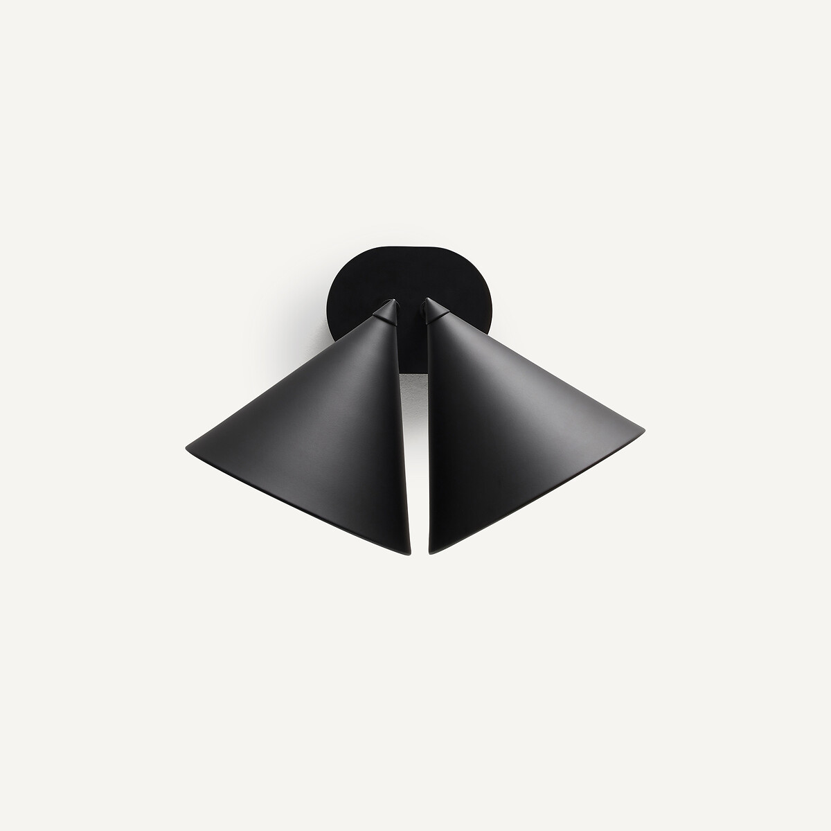 AM.PM<br>Luminária de parede de cone duplo, Moke