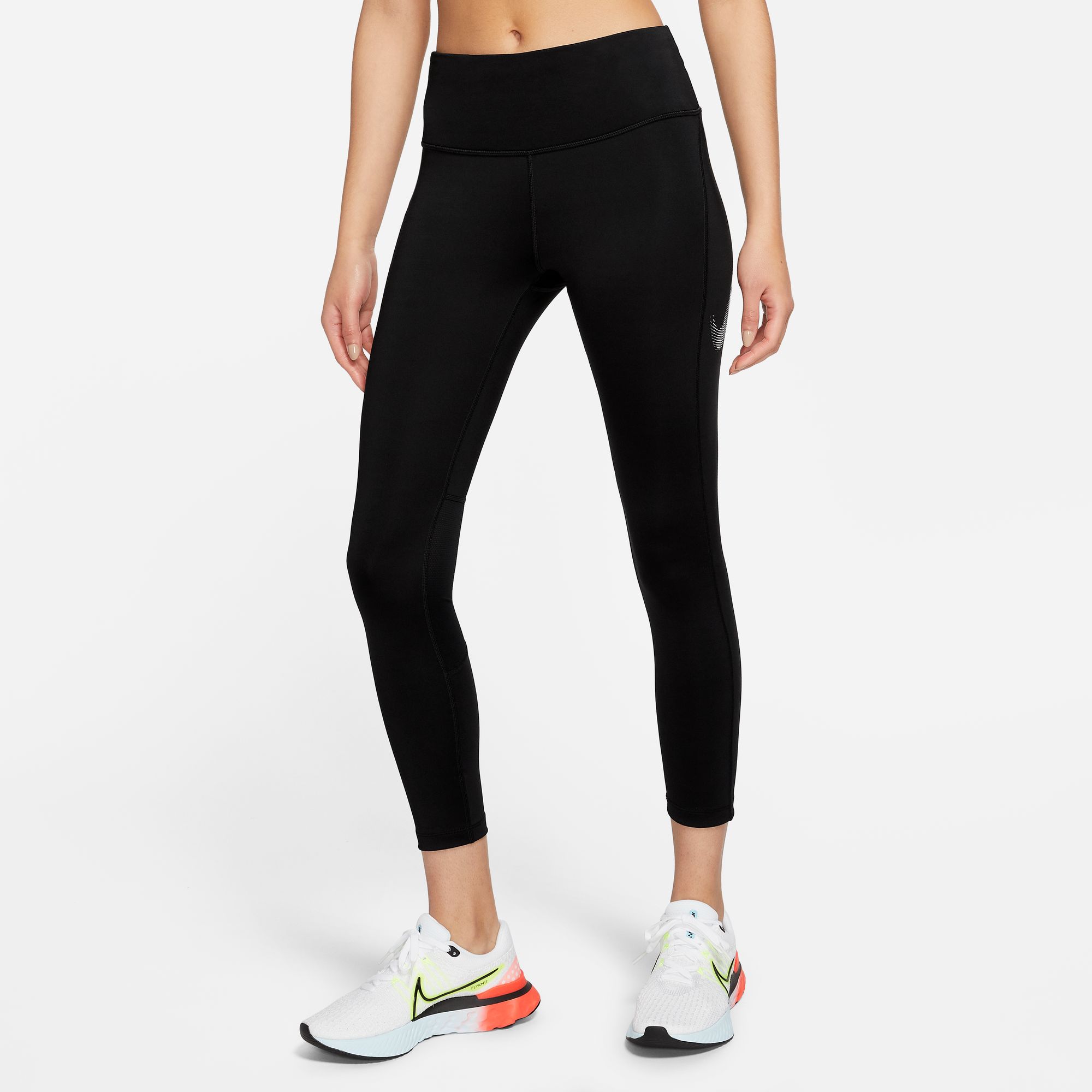Nike Nike Swoosh Fast Women"s Mid-R