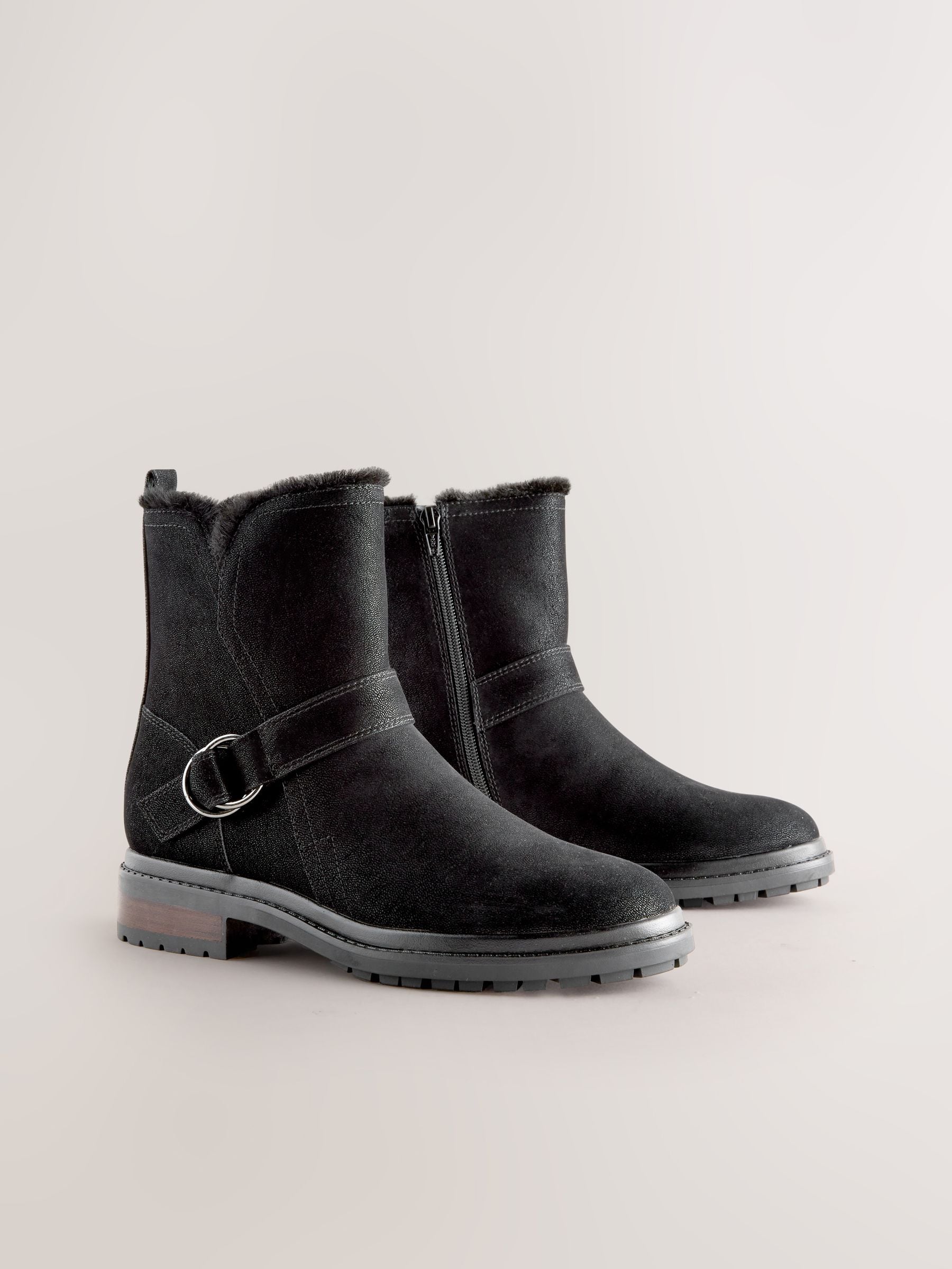 Zwart - Forever Comfort® Faux Fur Hardware Ankle Boots