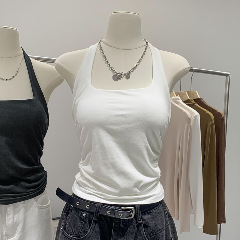 Only Here - Haltertop met vierkante hals, effen gerimpeld en open rug, cropped gebreide top
