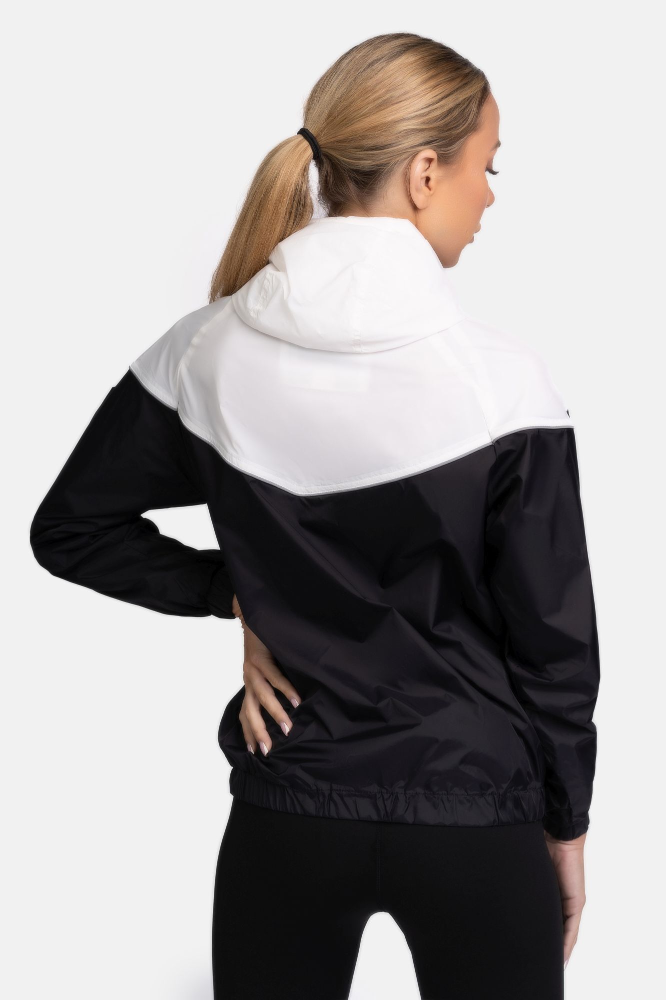 Lonsdale Frauen Windjacke mit Kapuze SKERRAY