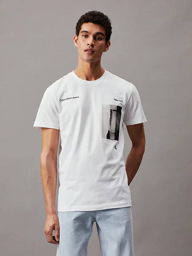 Camiseta com estampa fotográfica