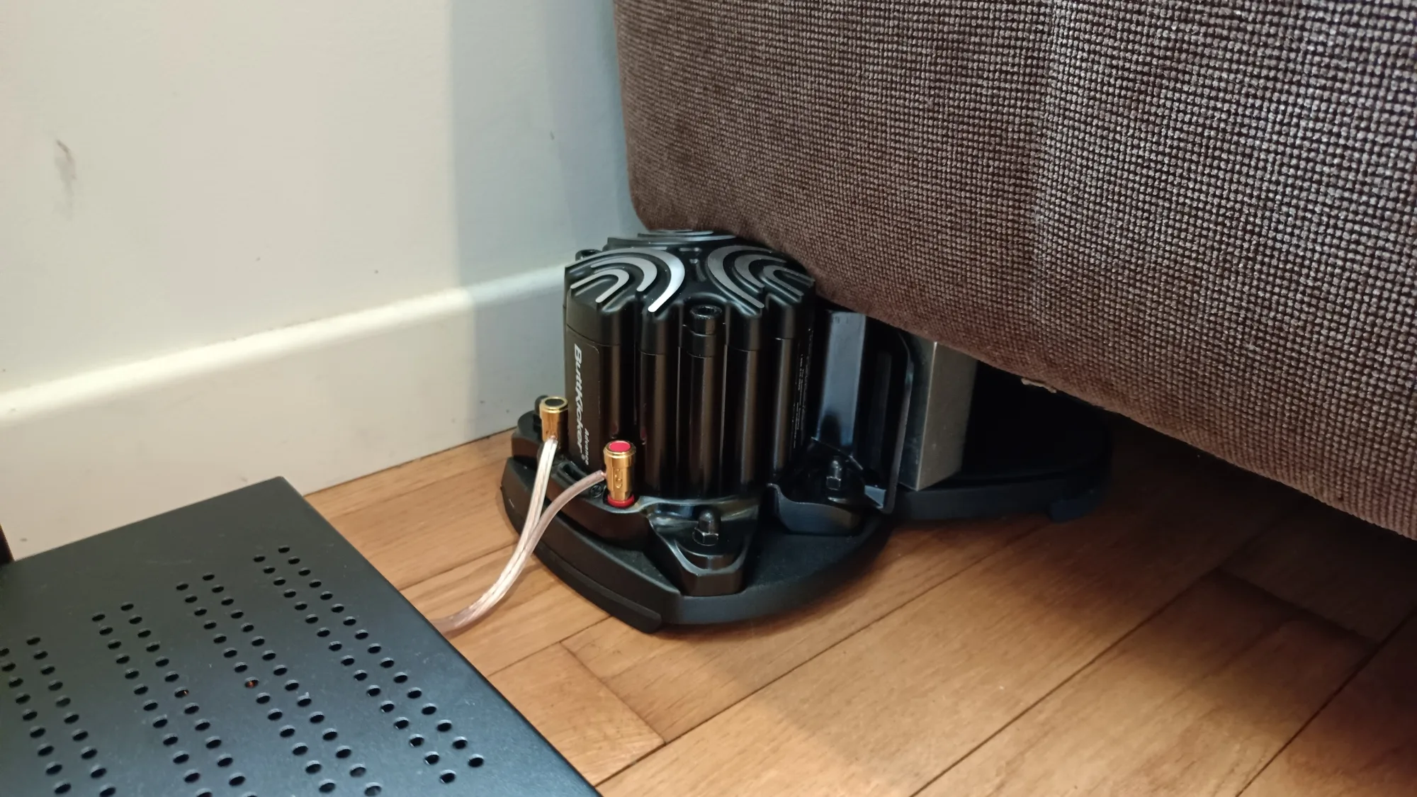 ButtKicker Wireless Couch Kit Caissons et vibreurs