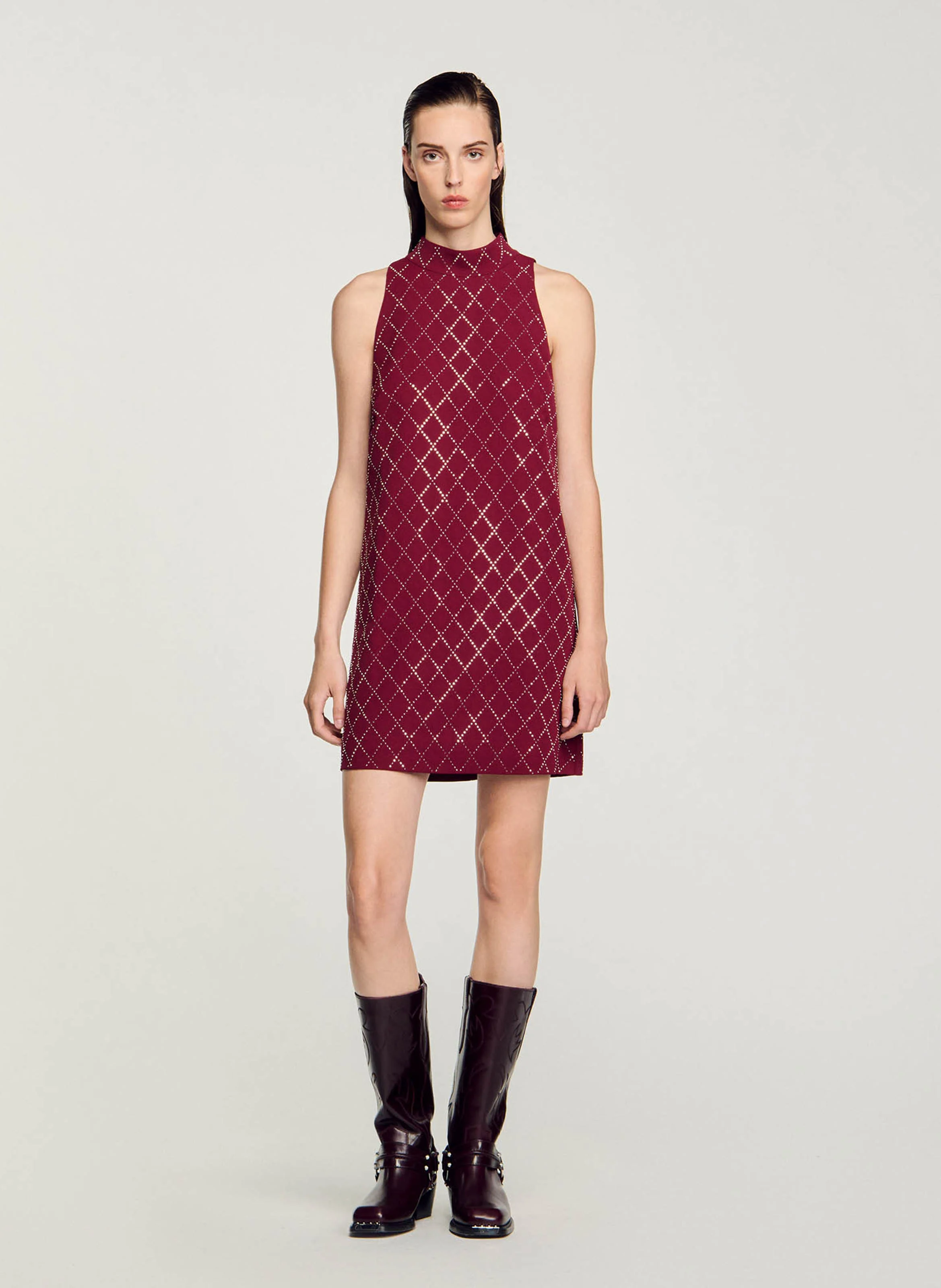 Robe courte col montant à strass | Rouge
