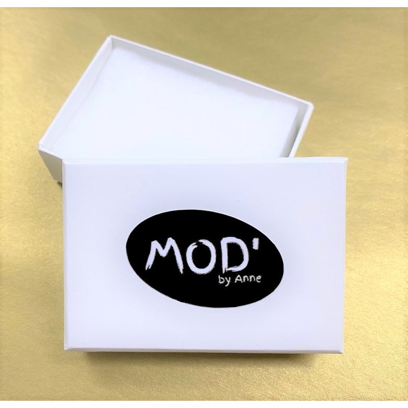 Boucles d'oreilles en acier argentées ornées de cristaux Swarovski avec pierres Crystal gris foncé