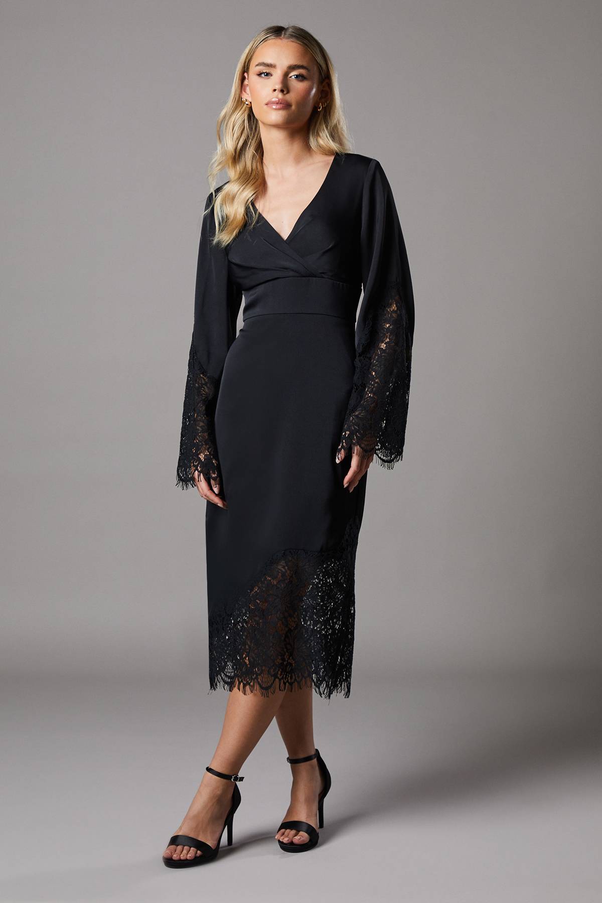 Coast Robe Midi Portefeuille en Satin avec Panneaux de Dentelle Petite