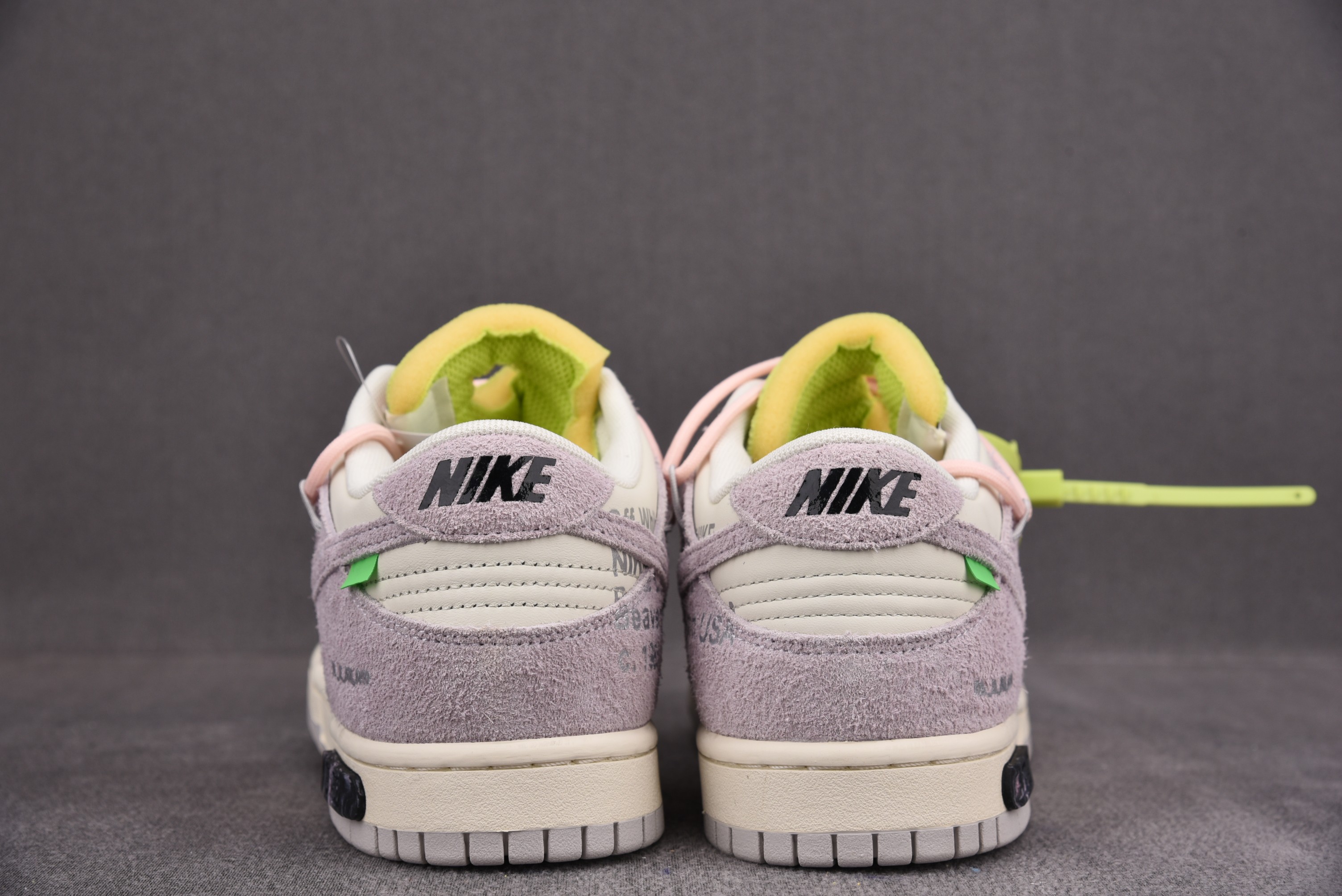 Nike Dunk Low   Lot 12