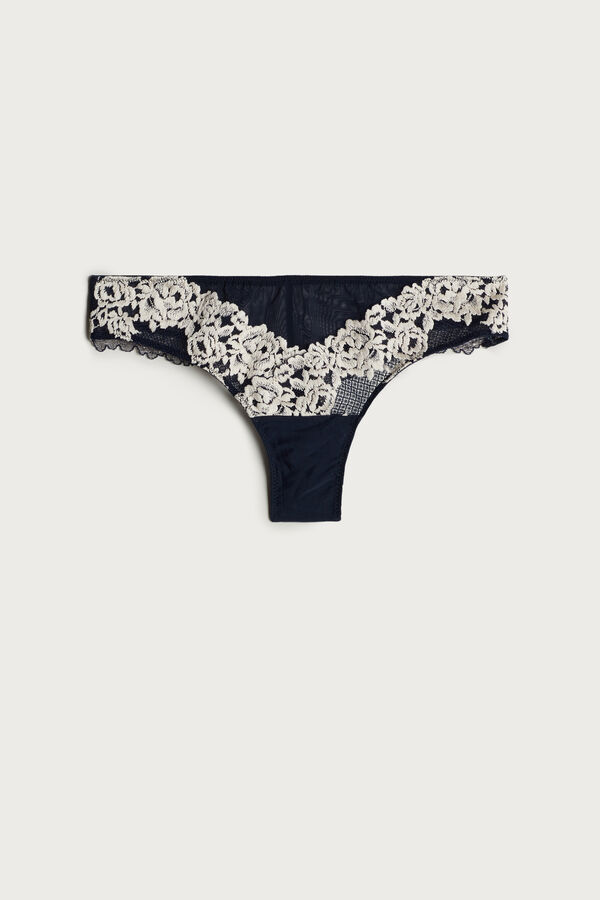Lindas calcinhas brasileiras com estampa floral