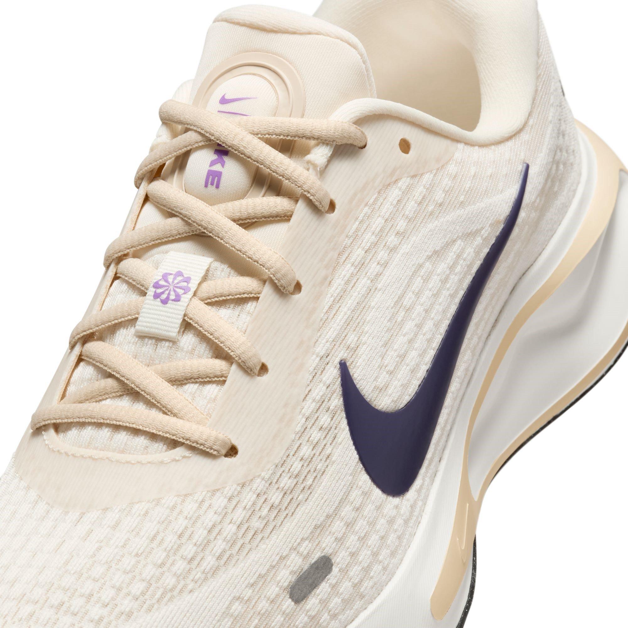 Nike Journey Run Womens Road Running Shoes