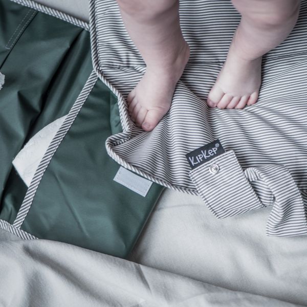 KipKep Napper Verschoonmatje   Luieretui Calming Green