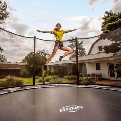BERG Favorit Regular Trampoline 380 inkl. Comfort Sikkerhetsnett, Grå