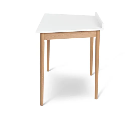 Schreibtisch in Trapezform