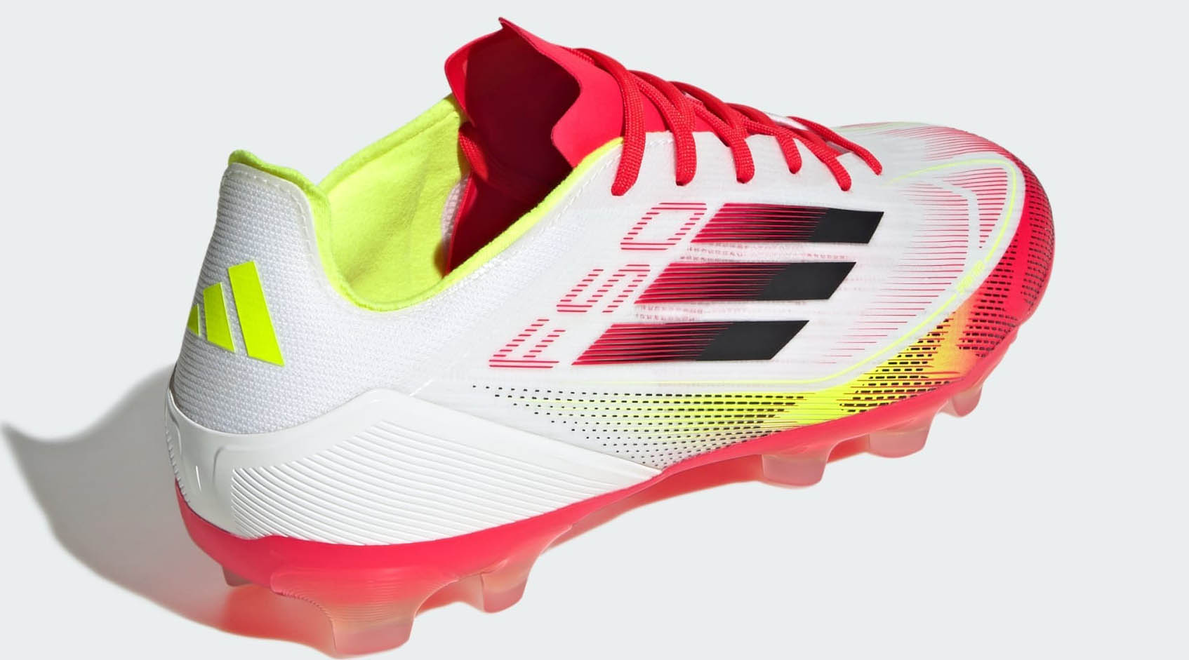 F50 Pro MG Cloud White/Core Black/Solar Yellow