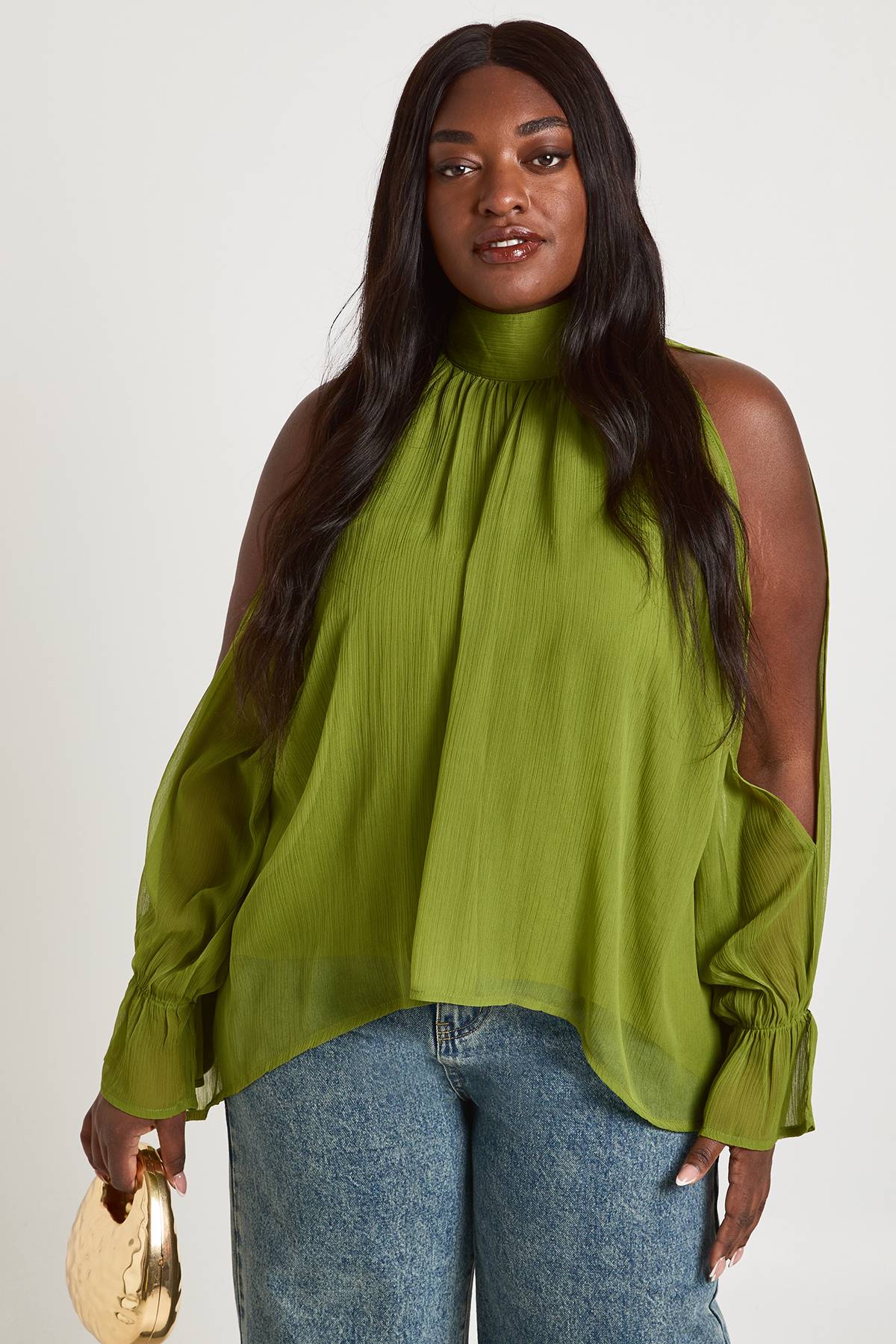 boohoo Blouse Drapée Grande Taille En Mousseline Col Licou Manches Longues
