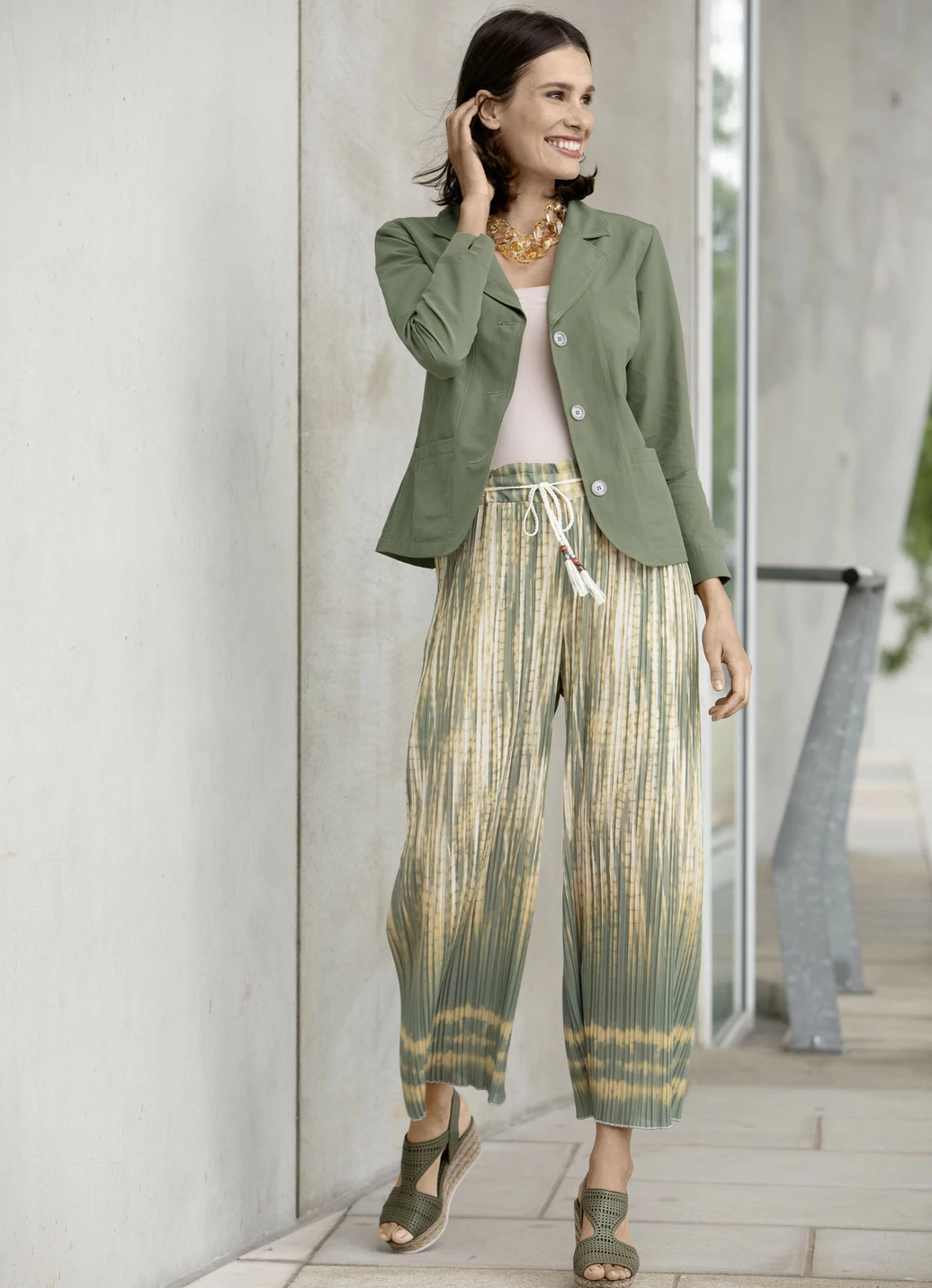 Plissee-Culotte mit geflochtenem Bindeband