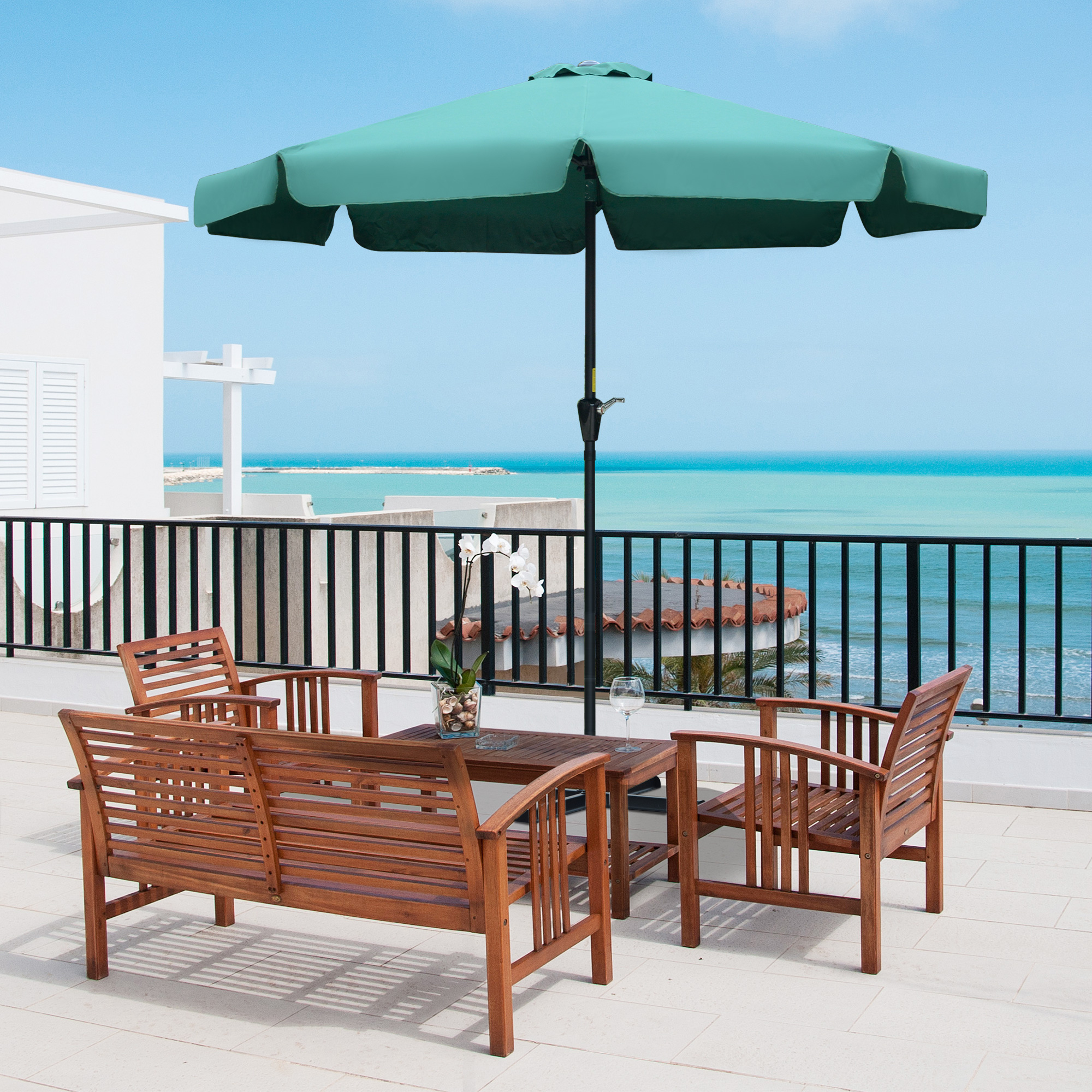 Guarda-sol de jardim Outsunny Ø266x250 cm em alumínio com ângulo ajustável, proteção UV50+, cobertura ventilada e manivela para pátio, varanda e área externa na cor verde.