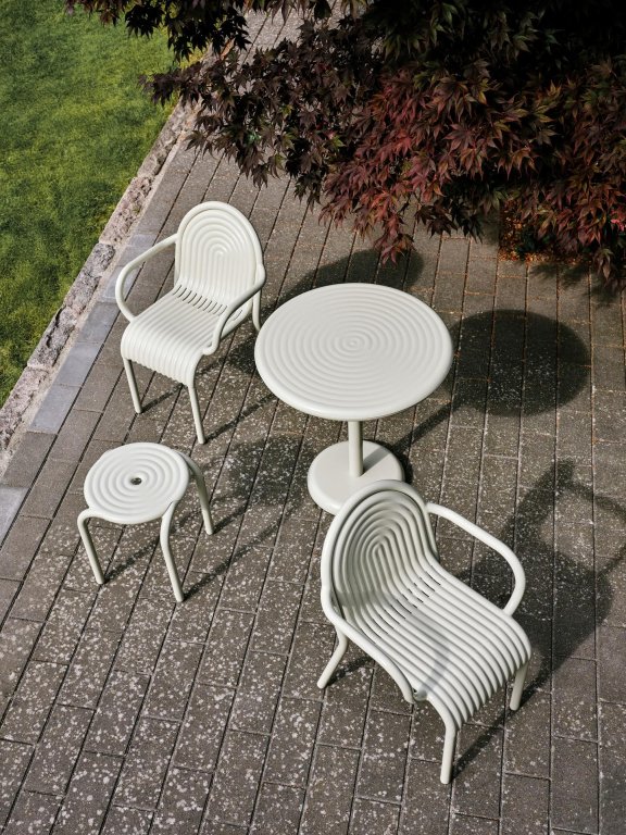 Tom Dixon Groove Round tuintafel Ø69,7 Moss