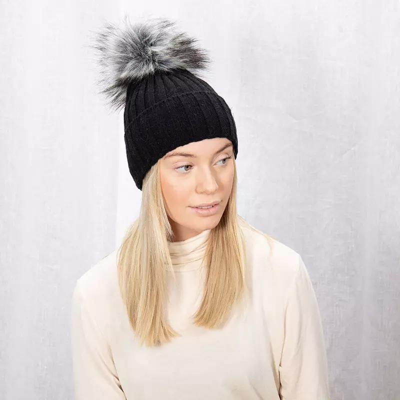 Myra 110/Black