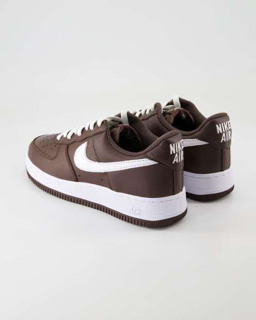 Nike FD7039-200 Sneaker in Braun