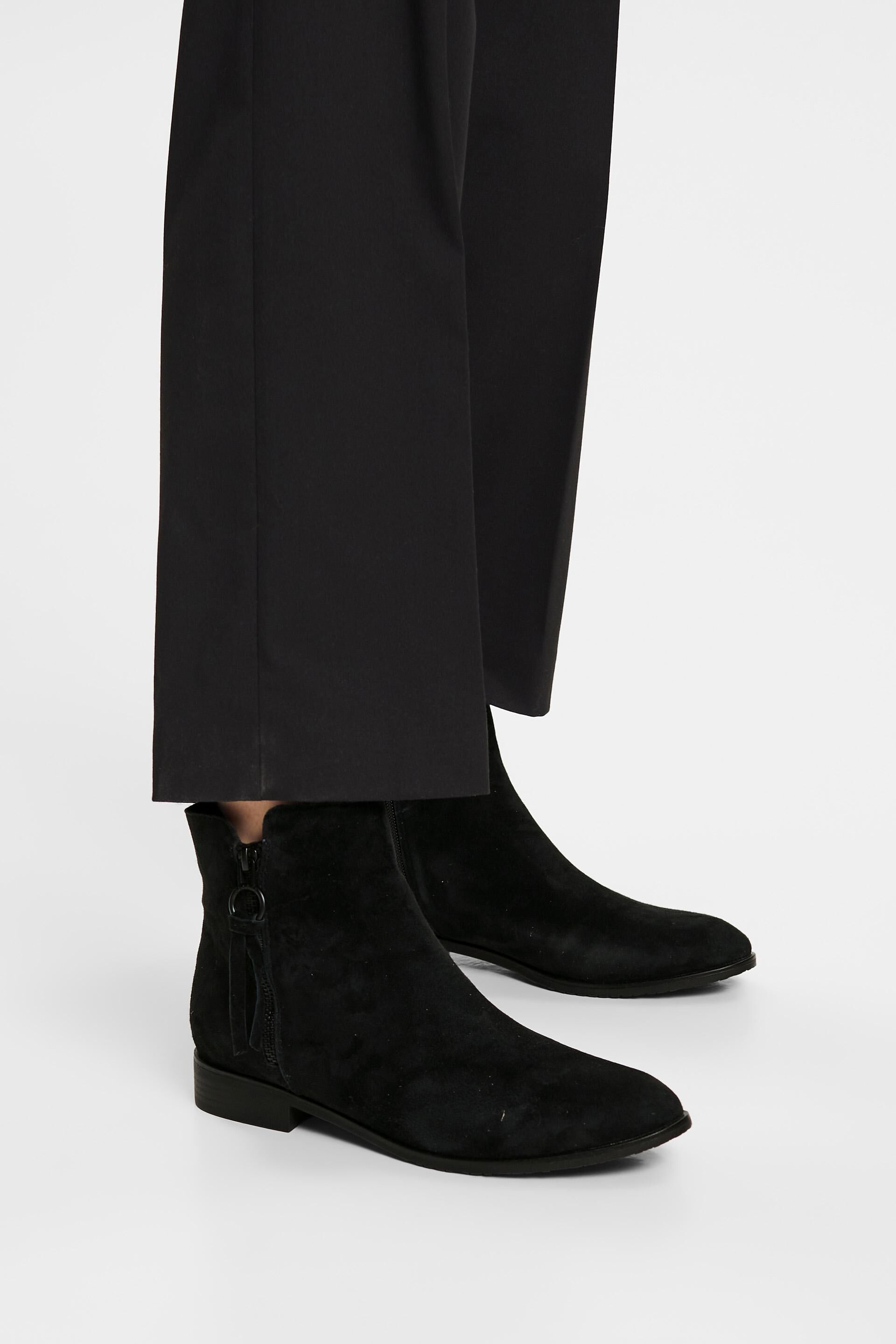 Shoes leather