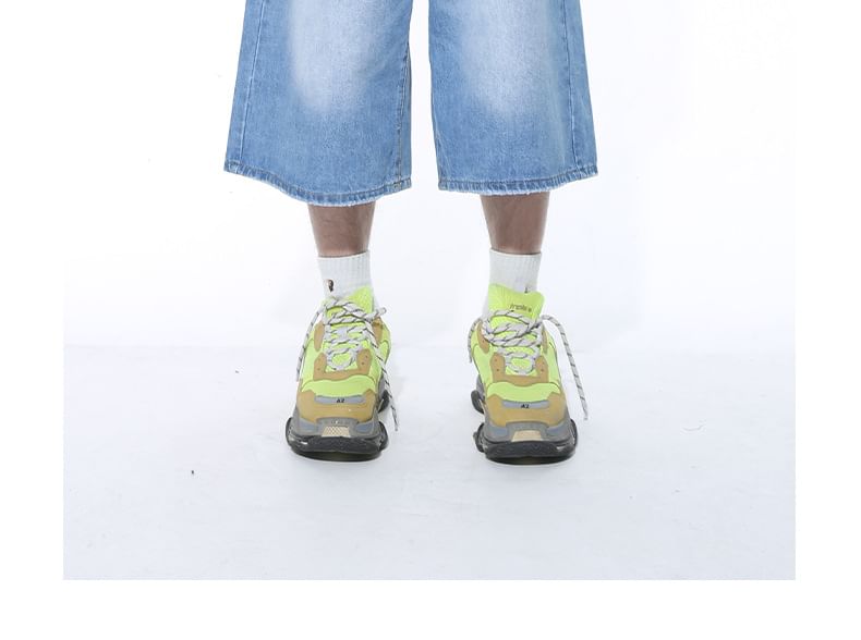 FAERIS - Mid Rise Washed Denim Shorts