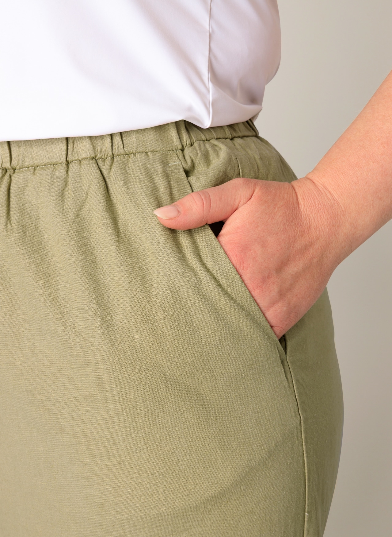 Base Level Curvy Leinenhose »Yula«  Sommerhose, Leinen-Viskose-Mix, mit elastischem Bund