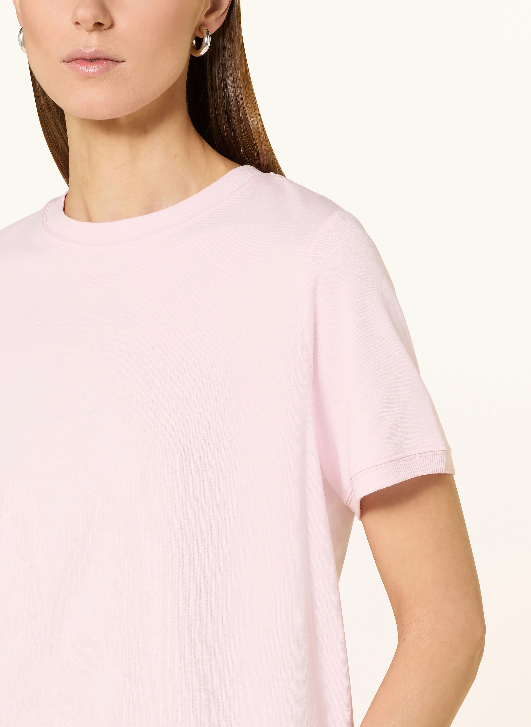 comma casual identity T-Shirt