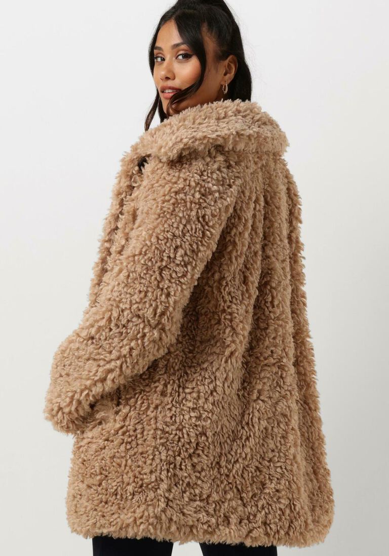 ANOTHER LABEL bruine another label teddy jas moussy short coat
