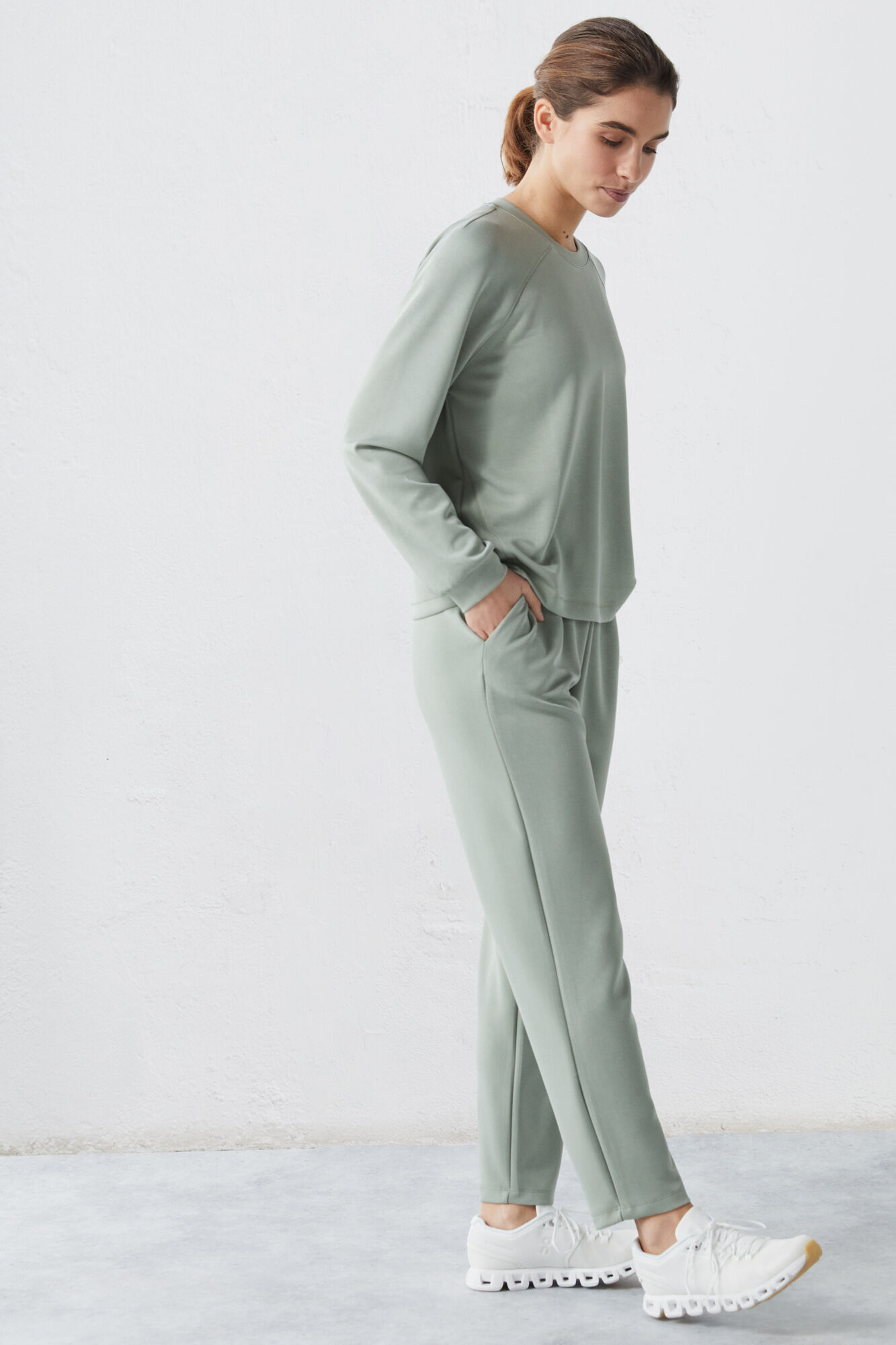 Calça de moletom macia, verde-bege
