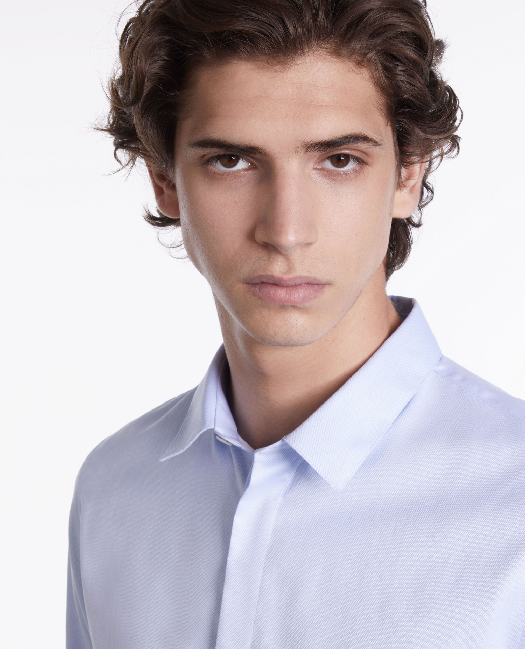 Chemise formelle bleu ciel