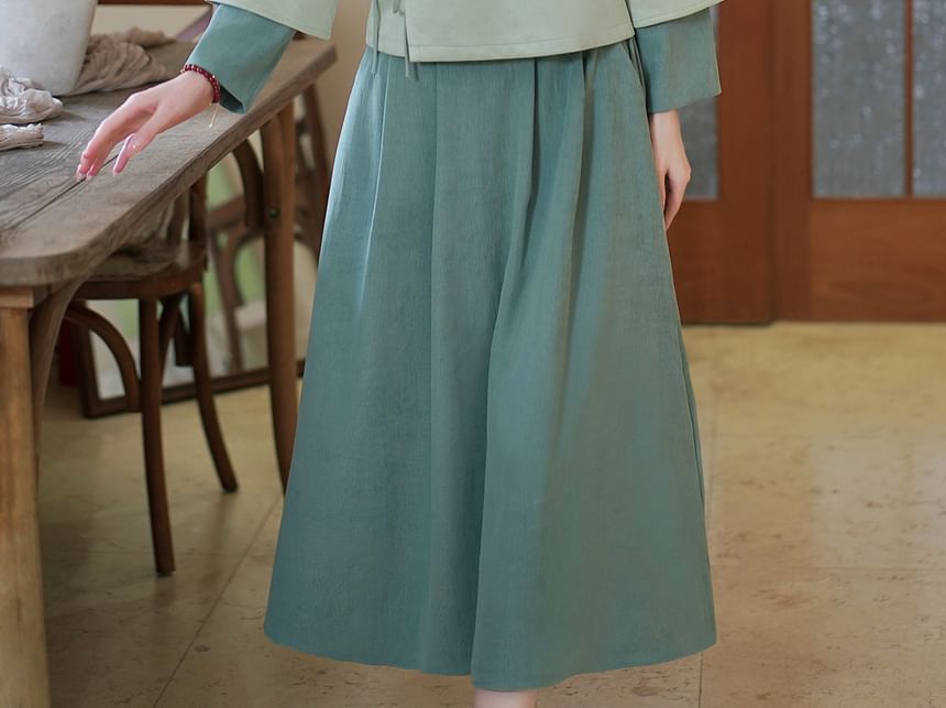 Fioridi - Hanfu-top met lange mouwen, geborduurd met bloemenmotief en knopen, / Effen midi-A-lijn rok met hoge taille