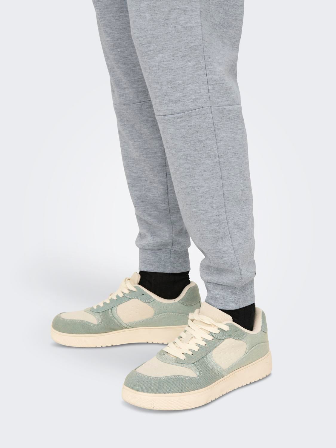 ONSLIAM Normal geschnitten Jogginghose Light Grey Melange