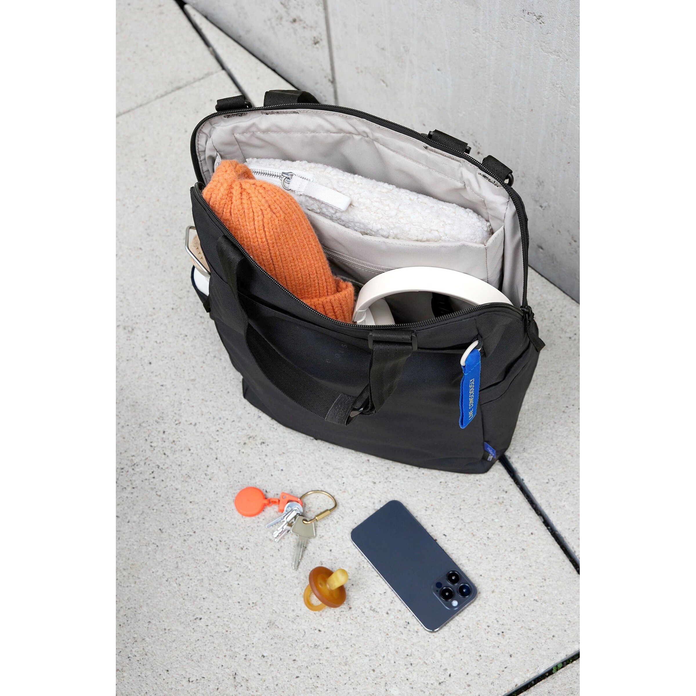 Lässig Wickelrucksack Conversion schwarz