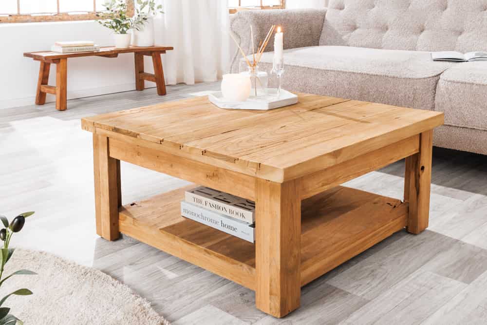 Quadratischer Couchtisch JAVA 70cm natur recyceltes Teakholz mit Ablagefach
