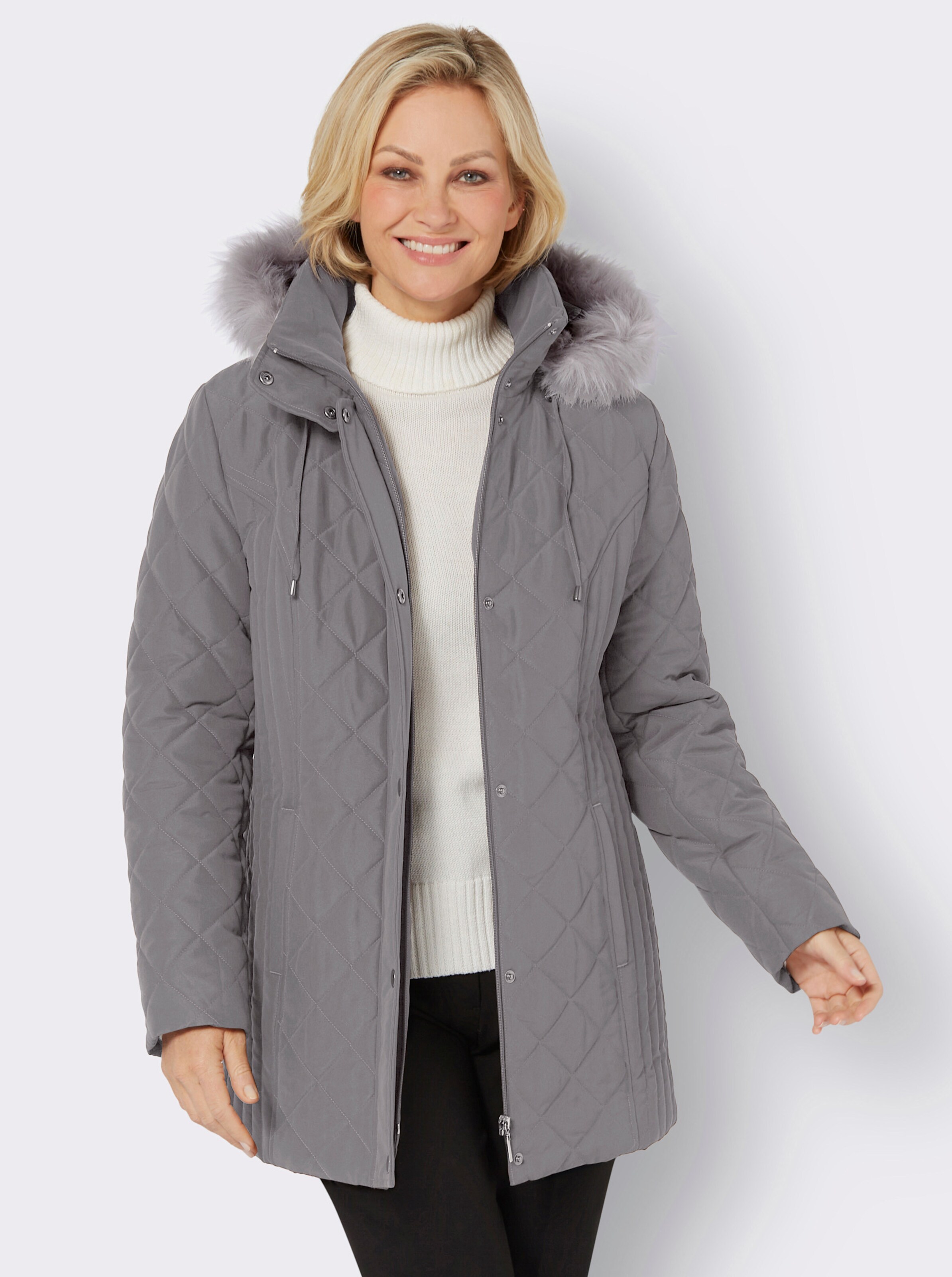 Steppjacke mit abnehmbarer Kapuze