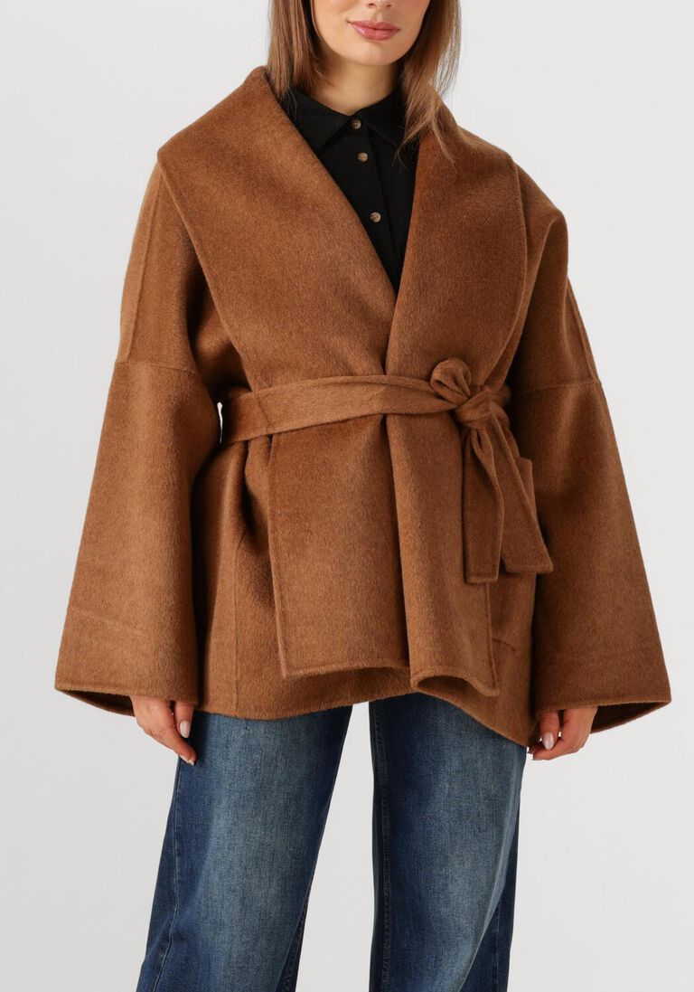 camel amaya amsterdam mantel monica