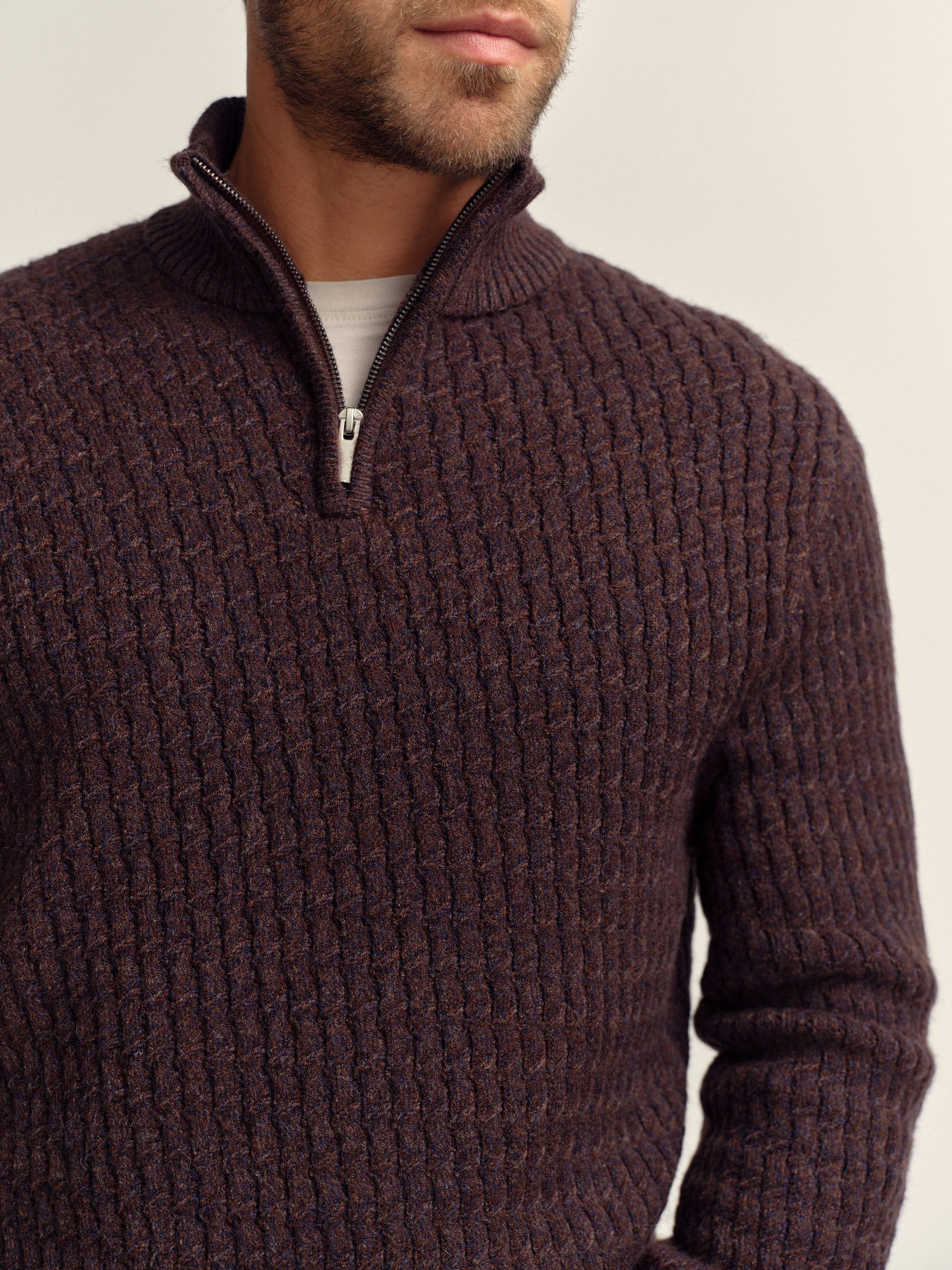 Bruin - Regular Fit getextureerde trui met kwartrits