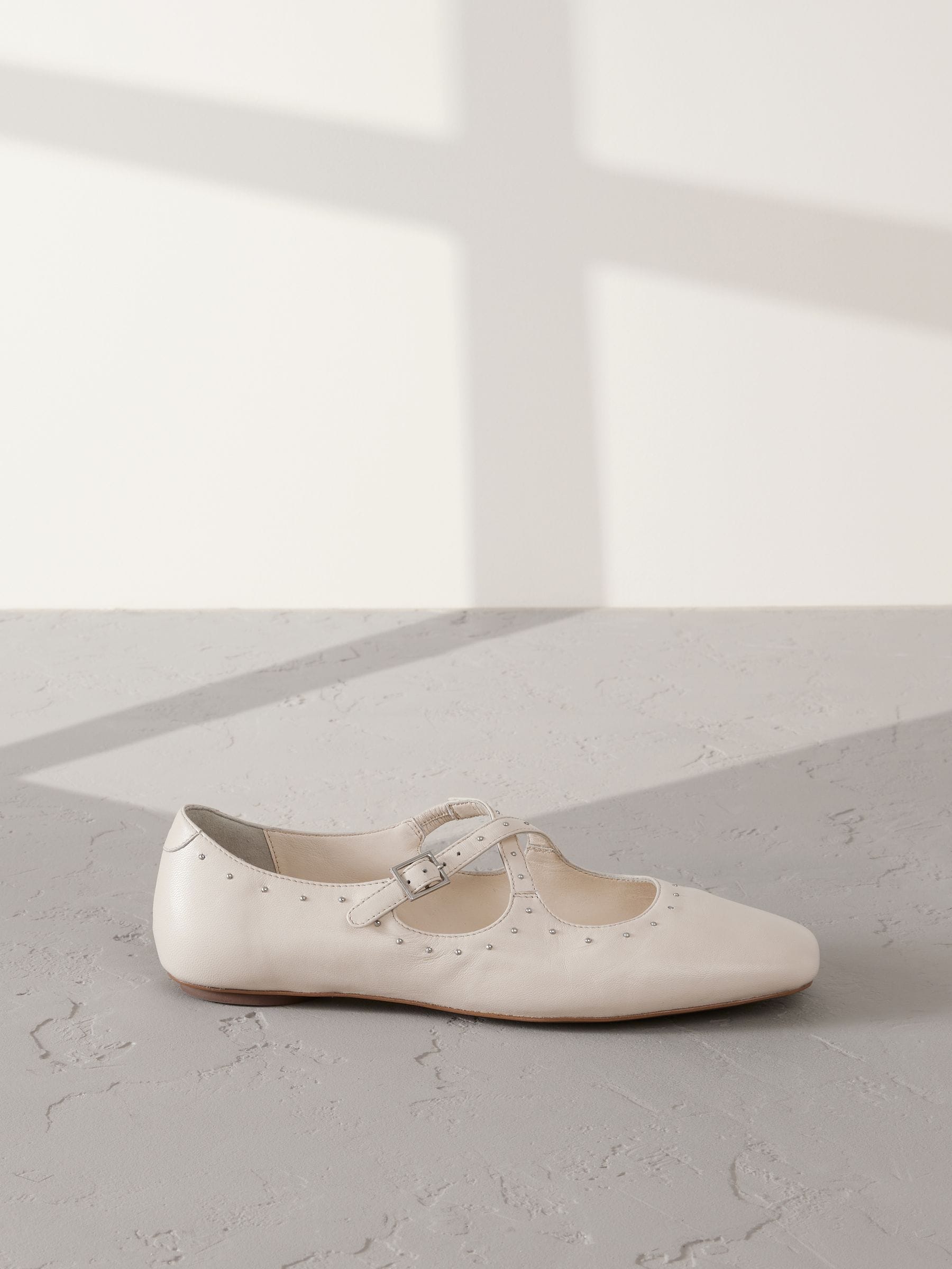 Gebroken wit - Signature N.Premium Leather Mary Jane Studded Shoes
