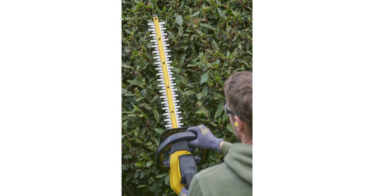 Stanley18V FATMAX V20 accu heggenschaar - 4Ah accu  (Geel/zwart, 55 cm, accu en oplader inbegrepen)