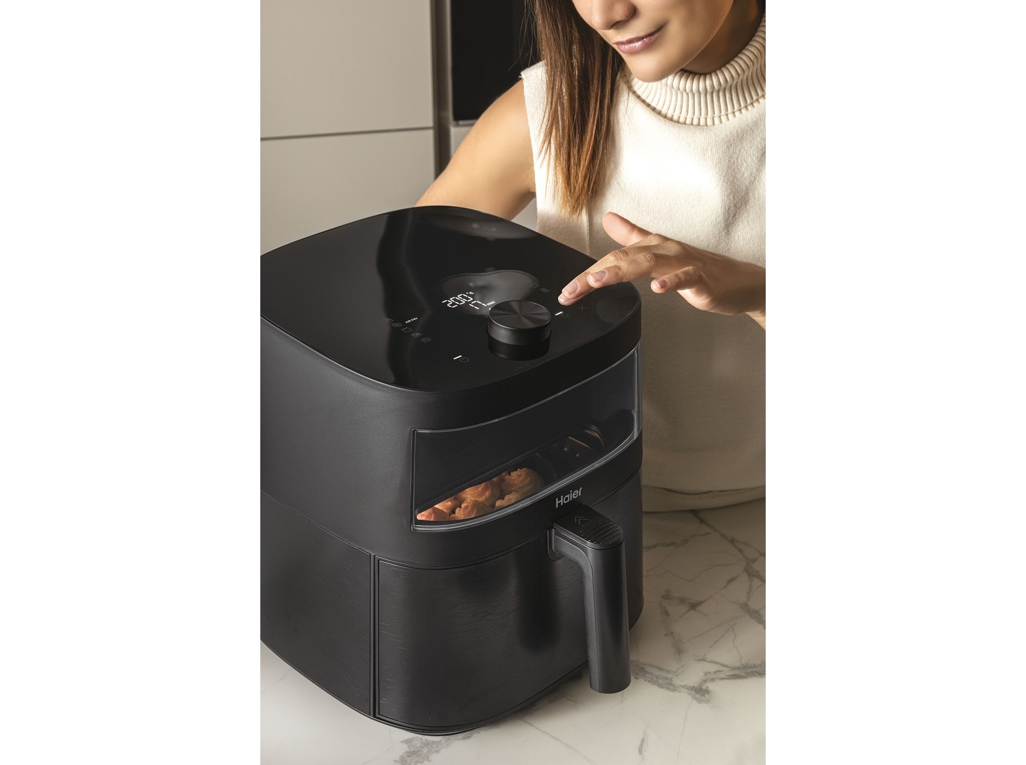 FRITADEIRA SEM ÓLEO HAIER HAF5TWA 011 SÉRIE 5 7L