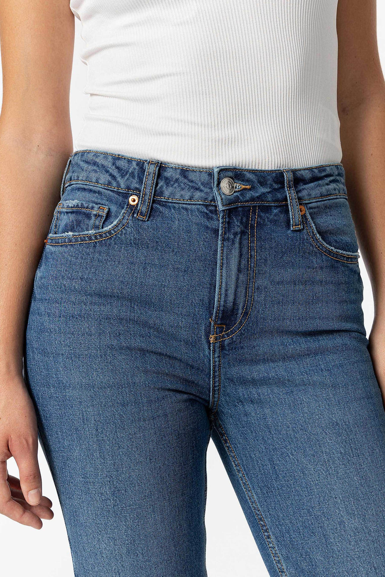 Calça jeans Amy de cintura alta e corte reto