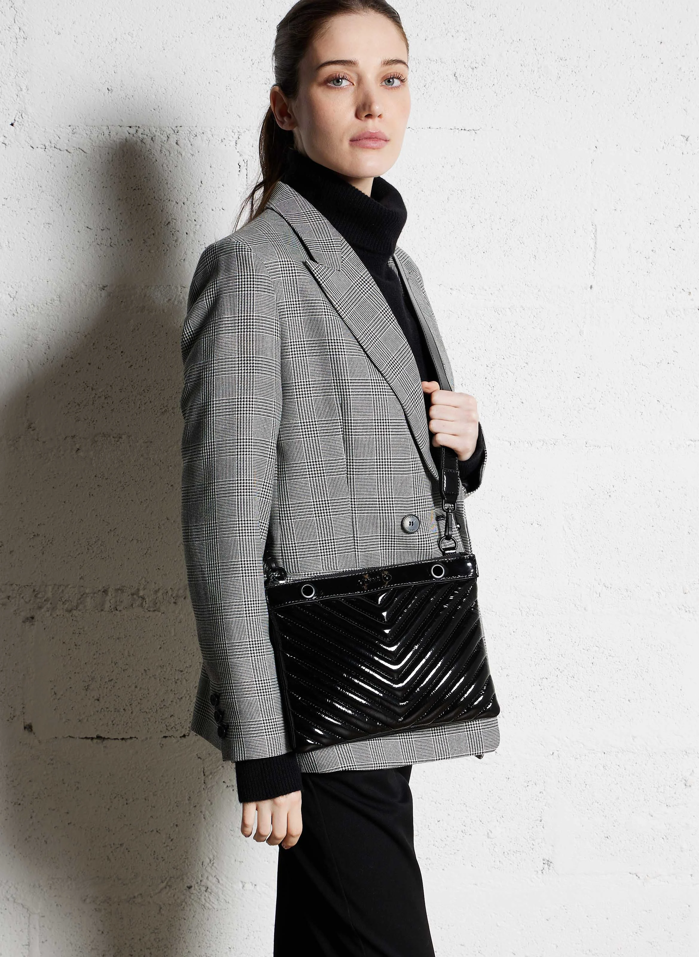 1440 - Sac pochette en cuir vernis | Noir