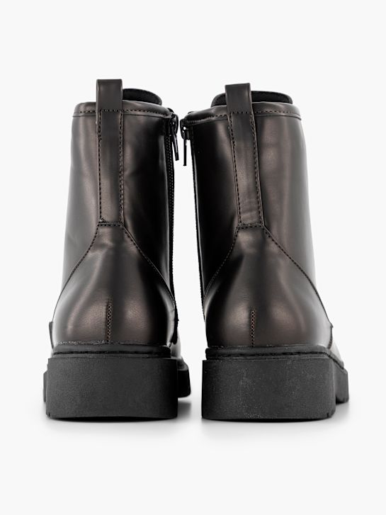 Claudia Ghizzani Veterboot