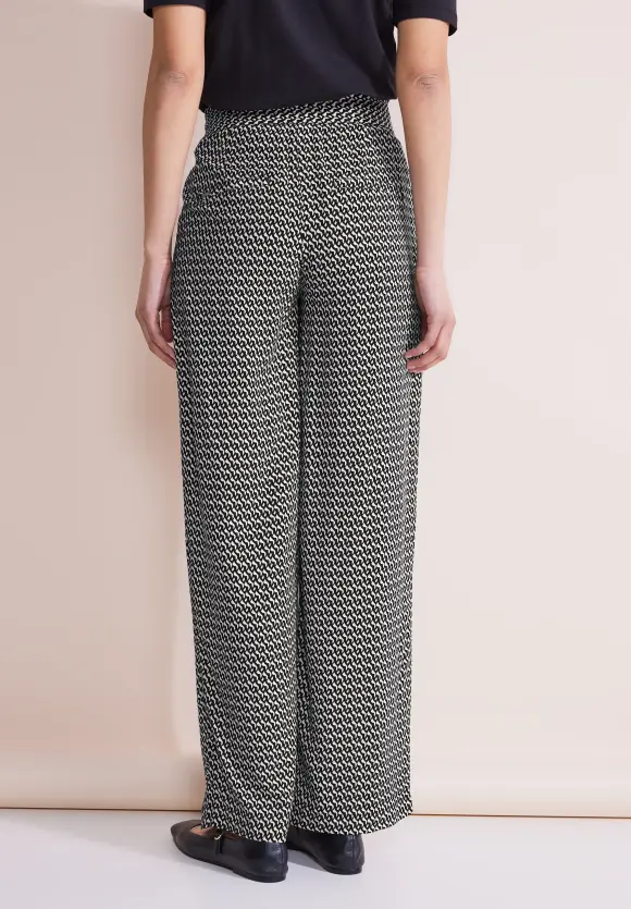 Loose Fit Hose - Black