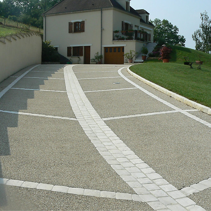 Pavé en pierre reconstituée carrossable 16x16x6cm Ton pierre