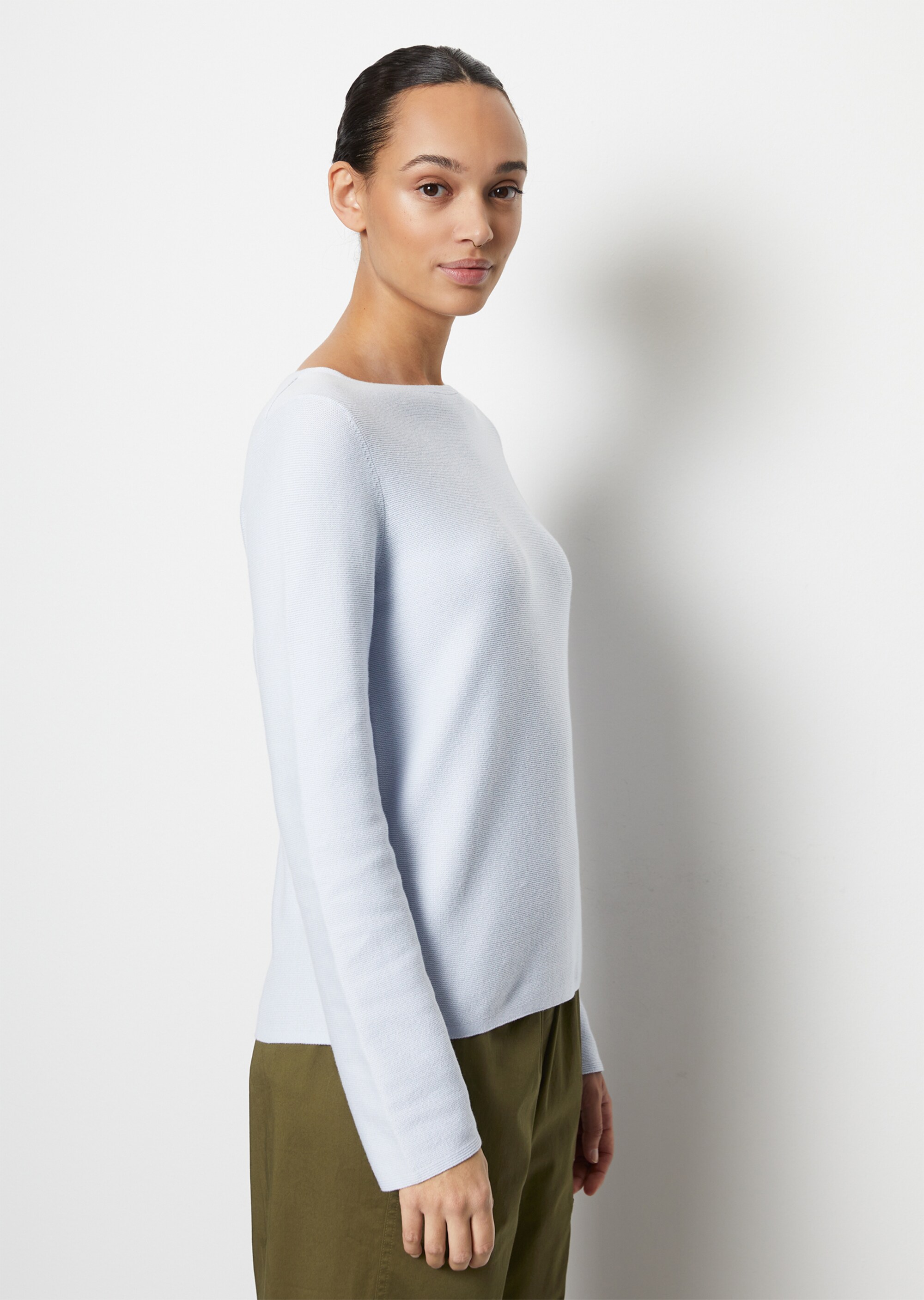 Rundhals-Strickpullover regularmit feinen linken Maschen